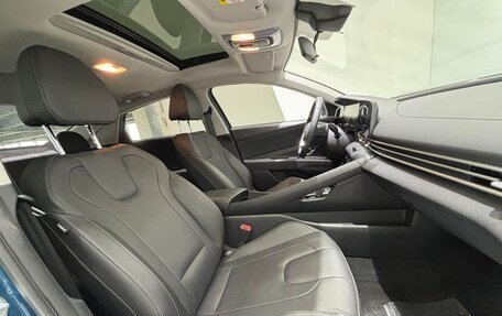 Hyundai Elantra, 2023 год, 1 250 000 рублей, 13 фотография