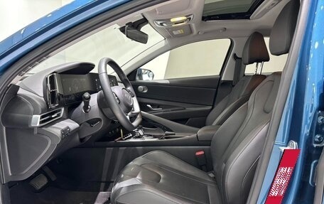 Hyundai Elantra, 2023 год, 1 250 000 рублей, 8 фотография