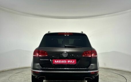 Volkswagen Touareg III, 2015 год, 2 485 000 рублей, 3 фотография