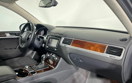 Volkswagen Touareg III, 2015 год, 2 485 000 рублей, 9 фотография