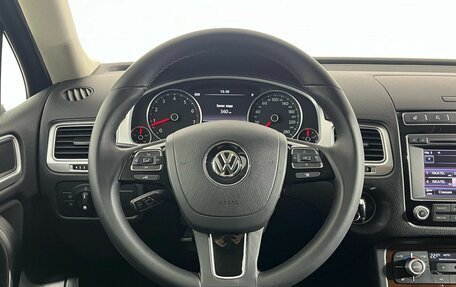 Volkswagen Touareg III, 2015 год, 2 485 000 рублей, 10 фотография