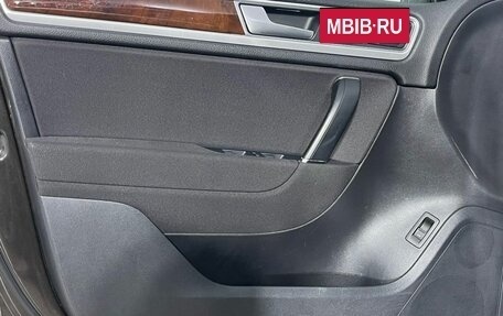 Volkswagen Touareg III, 2015 год, 2 485 000 рублей, 18 фотография