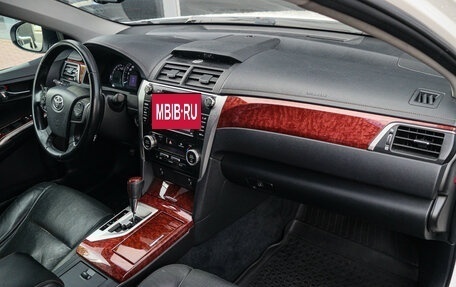 Toyota Camry, 2013 год, 1 410 000 рублей, 7 фотография