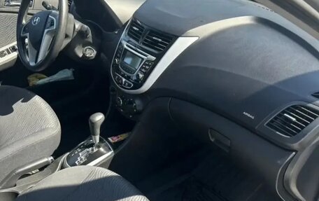 Hyundai Solaris II рестайлинг, 2012 год, 760 000 рублей, 5 фотография