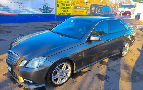 Mercedes-Benz E-Класс, 2011 год, 1 400 000 рублей, 2 фотография