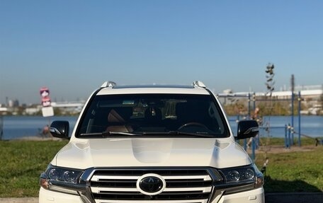 Toyota Land Cruiser 200, 2017 год, 6 490 000 рублей, 1 фотография