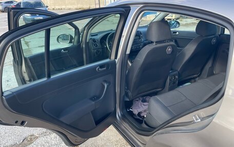Volkswagen Golf Plus II, 2011 год, 760 000 рублей, 10 фотография