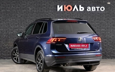 Volkswagen Tiguan II, 2018 год, 2 000 000 рублей, 8 фотография