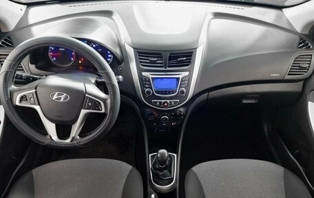 Hyundai Solaris II рестайлинг, 2014 год, 830 000 рублей, 15 фотография