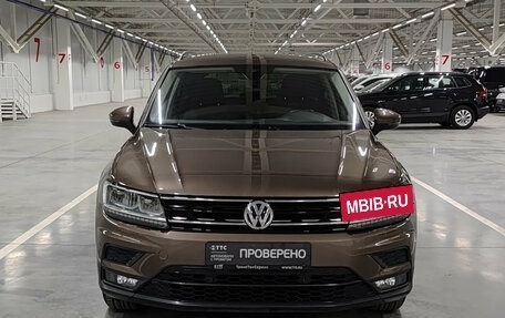 Volkswagen Tiguan II, 2019 год, 2 731 000 рублей, 2 фотография