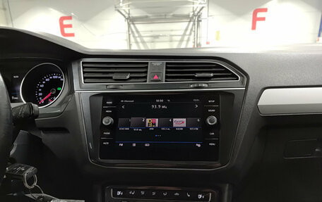 Volkswagen Tiguan II, 2019 год, 2 731 000 рублей, 18 фотография