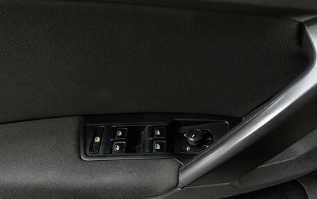 Volkswagen Tiguan II, 2019 год, 2 731 000 рублей, 23 фотография