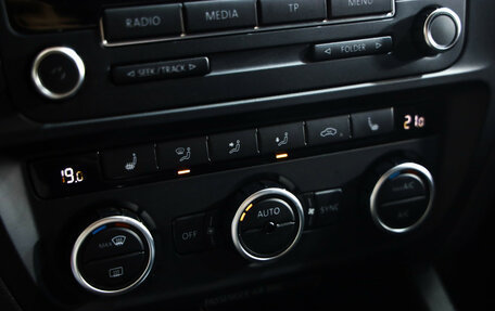 Volkswagen Jetta VI, 2012 год, 679 777 рублей, 13 фотография