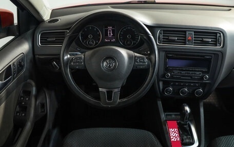 Volkswagen Jetta VI, 2012 год, 679 777 рублей, 10 фотография