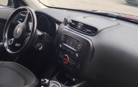 KIA Soul II рестайлинг, 2016 год, 1 200 000 рублей, 6 фотография