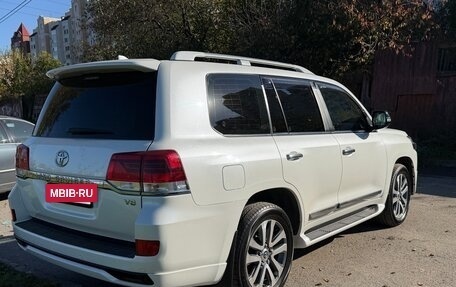 Toyota Land Cruiser 200, 2017 год, 6 490 000 рублей, 6 фотография
