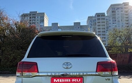 Toyota Land Cruiser 200, 2017 год, 6 490 000 рублей, 8 фотография
