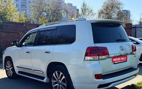 Toyota Land Cruiser 200, 2017 год, 6 490 000 рублей, 7 фотография