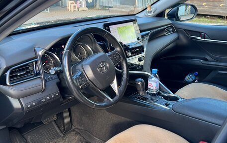 Toyota Camry, 2021 год, 2 700 000 рублей, 12 фотография