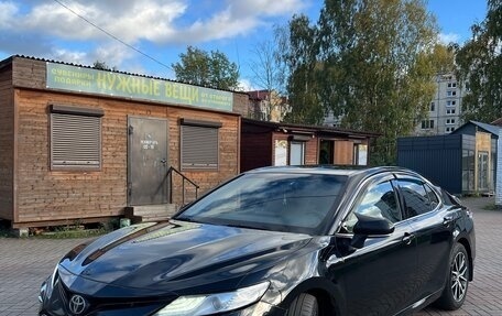 Toyota Camry, 2021 год, 2 700 000 рублей, 5 фотография