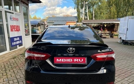 Toyota Camry, 2021 год, 2 700 000 рублей, 2 фотография