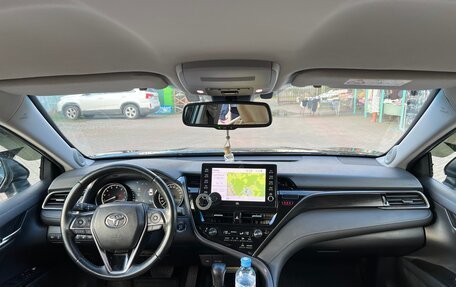 Toyota Camry, 2021 год, 2 700 000 рублей, 14 фотография