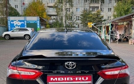 Toyota Camry, 2021 год, 2 700 000 рублей, 11 фотография