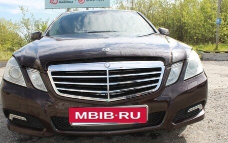 Mercedes-Benz E-Класс, 2010 год, 1 350 000 рублей, 14 фотография