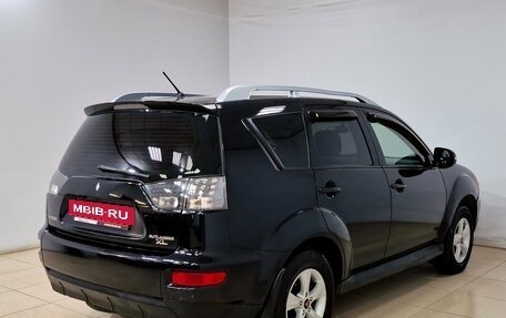 Mitsubishi Outlander III рестайлинг 3, 2010 год, 850 000 рублей, 7 фотография