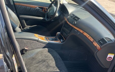 Mercedes-Benz E-Класс, 2005 год, 850 000 рублей, 7 фотография