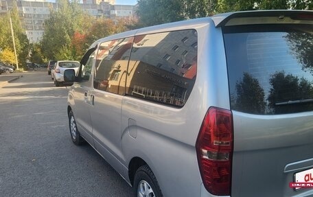 Hyundai Grand Starex Grand Starex I рестайлинг 2, 2011 год, 998 000 рублей, 4 фотография