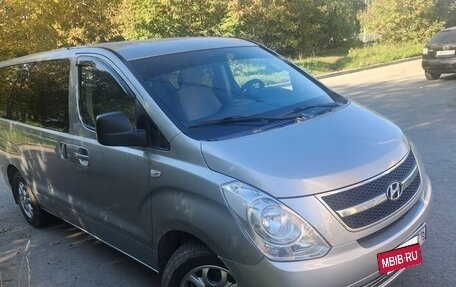 Hyundai Grand Starex Grand Starex I рестайлинг 2, 2011 год, 998 000 рублей, 11 фотография