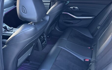 BMW 3 серия, 2019 год, 3 370 000 рублей, 12 фотография
