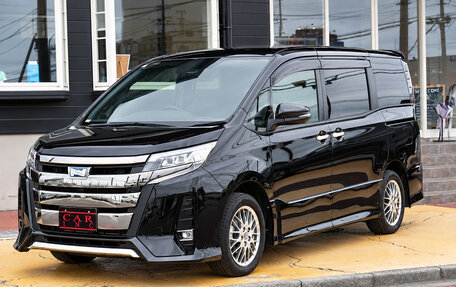 Toyota Noah III, 2020 год, 1 800 000 рублей, 1 фотография