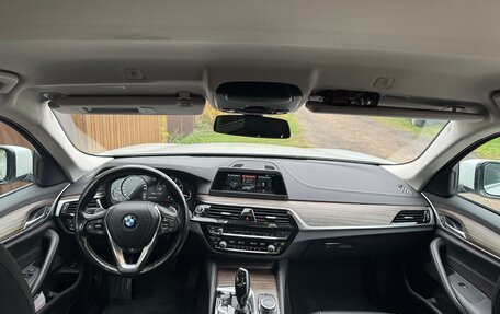 BMW 5 серия, 2019 год, 3 290 000 рублей, 21 фотография
