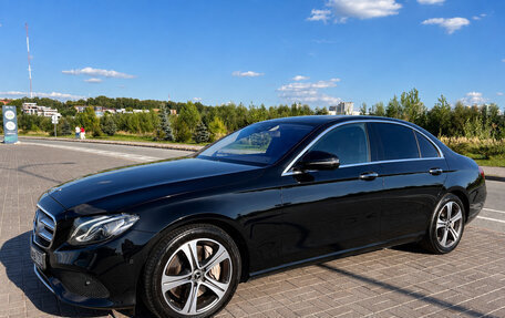 Mercedes-Benz E-Класс, 2020 год, 2 850 000 рублей, 13 фотография