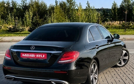 Mercedes-Benz E-Класс, 2020 год, 2 850 000 рублей, 11 фотография