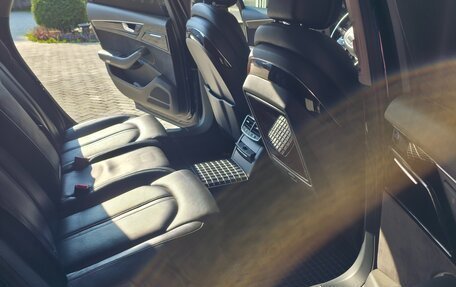 Audi A8, 2014 год, 2 000 000 рублей, 4 фотография