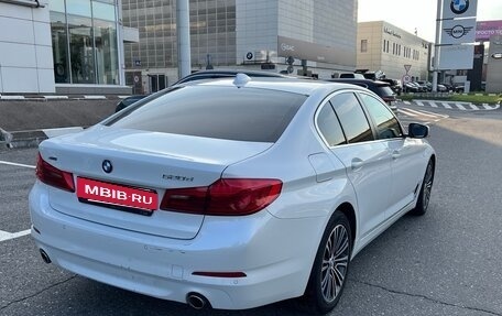 BMW 5 серия, 2019 год, 2 900 000 рублей, 3 фотография