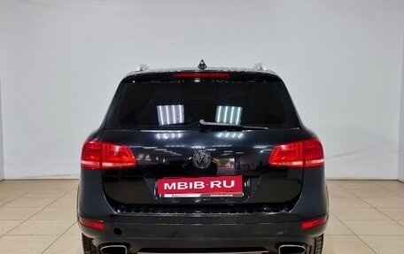 Volkswagen Touareg III, 2011 год, 1 680 000 рублей, 5 фотография
