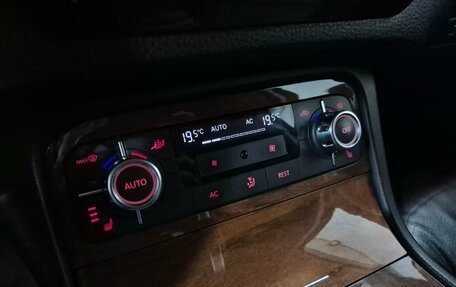 Volkswagen Touareg III, 2011 год, 1 680 000 рублей, 19 фотография