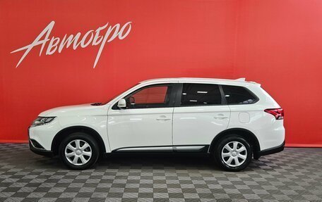 Mitsubishi Outlander III рестайлинг 3, 2020 год, 2 199 000 рублей, 2 фотография