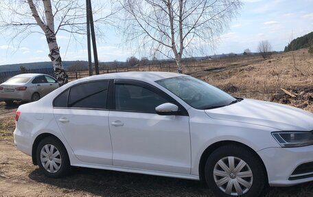 Volkswagen Jetta VI, 2015 год, 950 000 рублей, 2 фотография