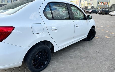 Renault Logan II, 2020 год, 700 000 рублей, 2 фотография