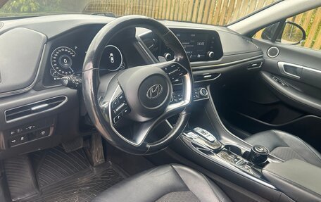 Hyundai Sonata VIII, 2020 год, 2 600 000 рублей, 2 фотография