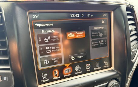 Jeep Grand Cherokee, 2014 год, 2 100 000 рублей, 23 фотография