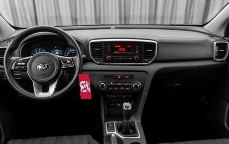 KIA Sportage IV рестайлинг, 2018 год, 1 650 000 рублей, 9 фотография