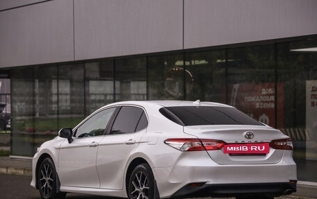 Toyota Camry, 2021 год, 2 499 777 рублей, 8 фотография