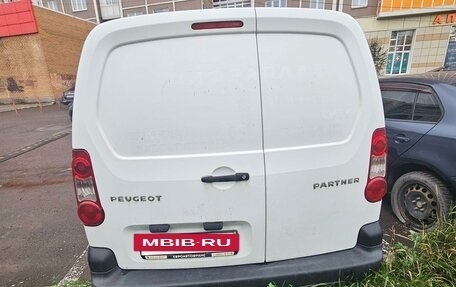 Peugeot Partner II рестайлинг 2, 2011 год, 590 000 рублей, 3 фотография
