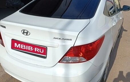 Hyundai Solaris II рестайлинг, 2013 год, 750 000 рублей, 13 фотография